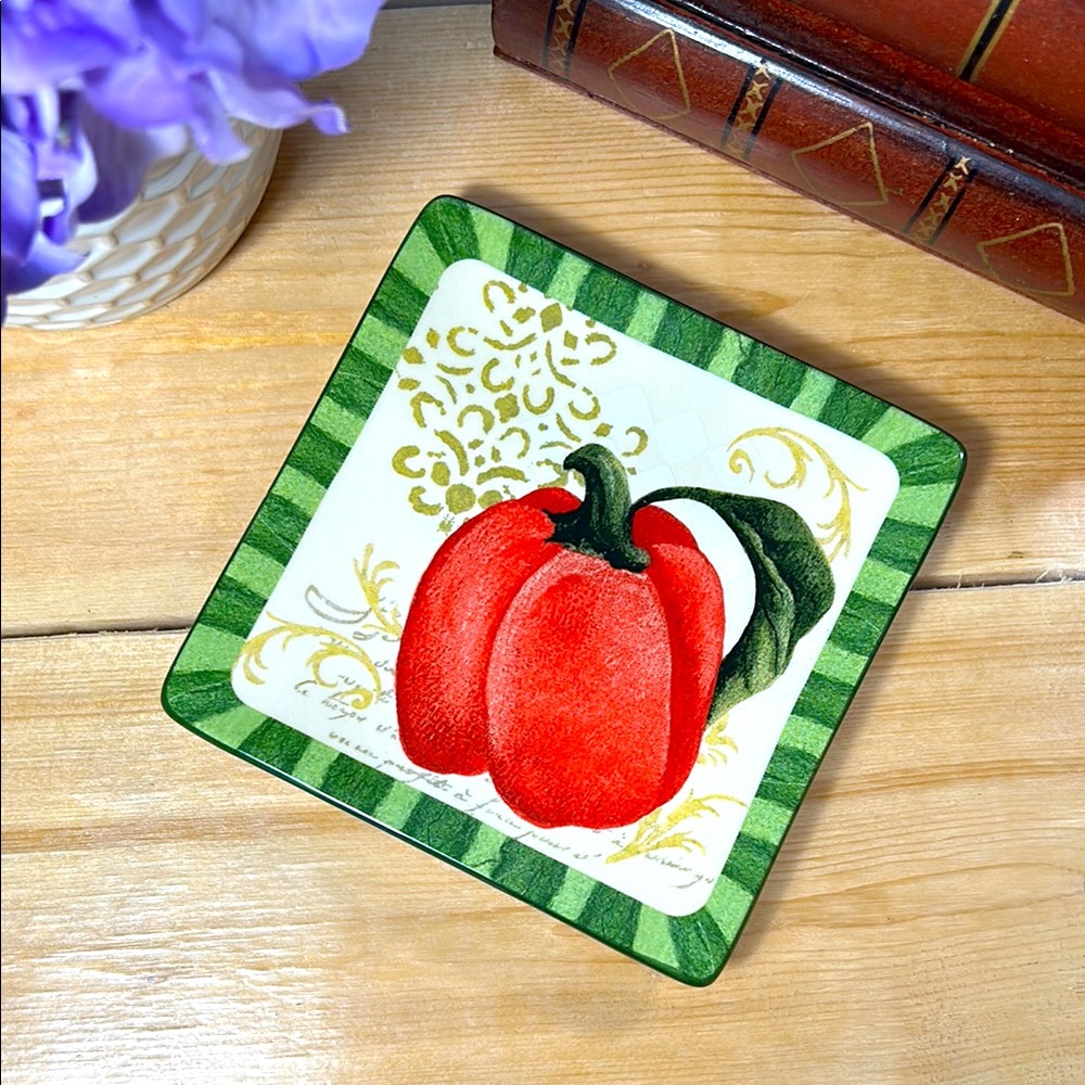 Colorful Pepper Design Fresca Square Plate EUC